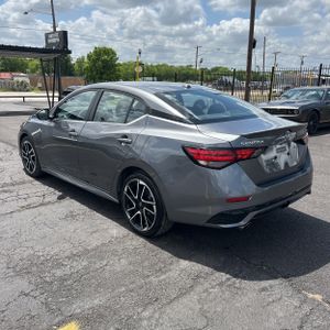 NISSAN SENTRA SR - 4