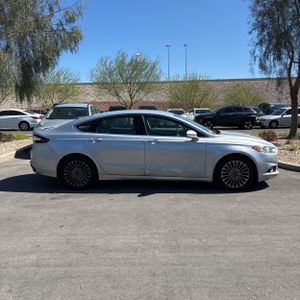 FORD FUSION TITANIUM - 10