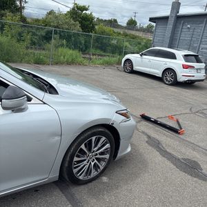 صورة مصغرة 51 لـ 2019 Lexus ES 300H BASE