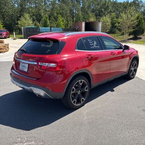 MERCEDES-BENZ GLA - 8