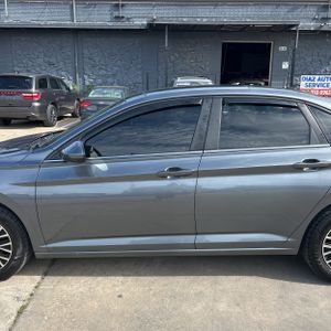 VOLKSWAGEN JETTA S - 4