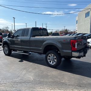 FORD F-350 SUPER DUTY LARIAT - 5