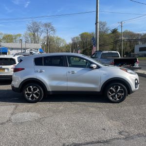 KIA SPORTAGE LX - 10