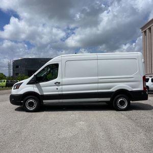 FORD TRANSIT 250 - 3