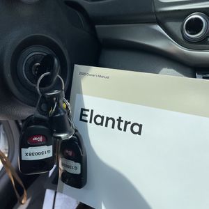 صورة مصغرة 52 لـ 2020 Hyundai ELANTRA SE