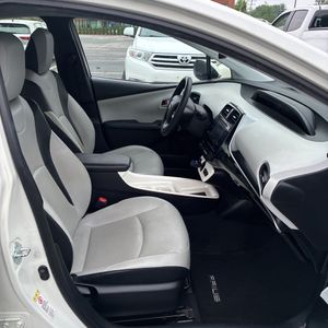 صورة مصغرة 29 لـ 2016 Toyota PRIUS TWO