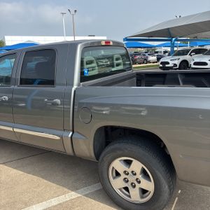 DODGE DAKOTA - 6