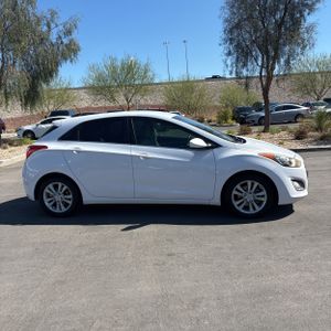 HYUNDAI ELANTRA GT BASE - 10