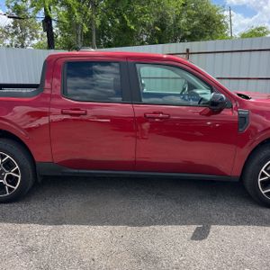 FORD MAVERICK LARIAT - 9