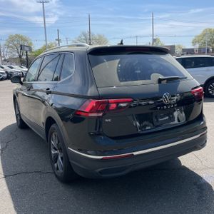VOLKSWAGEN TIGUAN SE - 5