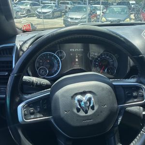 2019 RAM 1500 BIG HORN — миниатюра 37