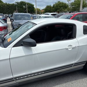 2010 FORD MUSTANG V6 thumbnail 53