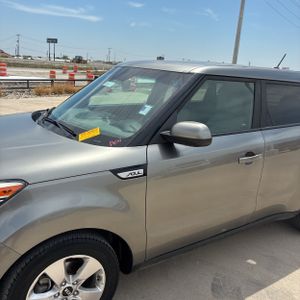 صورة 2 لـ 2019 KIA SOUL BASE