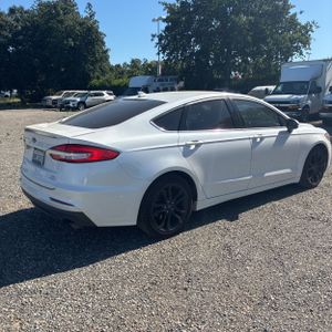 FORD FUSION SE - 8