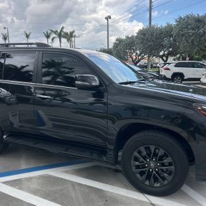 صورة مصغرة 13 لـ 2023 Lexus GX 460 BASE