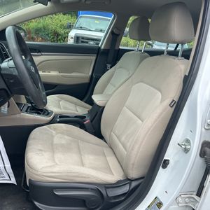 صورة مصغرة 31 لـ 2018 Hyundai ELANTRA SEL
