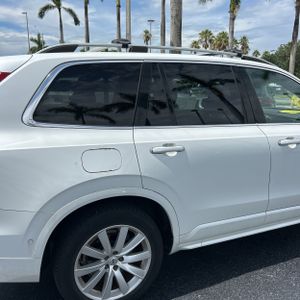 2016 Volvo XC90 T6 MOMENTUM — фото 9