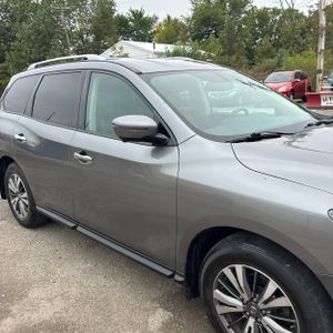 2017 Nissan PATHFINDER SL 照片 13