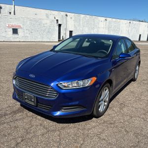 FORD FUSION SE - 1