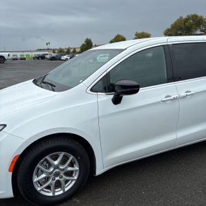 CHRYSLER PACIFICA SELECT - 2