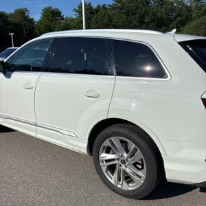 صورة 6 لـ 2021 AUDI Q7 PREMIUM