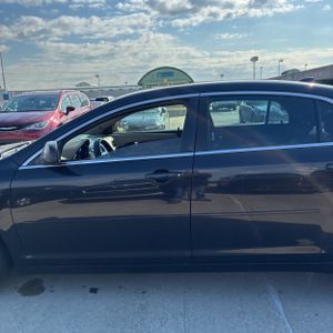 CHEVROLET MALIBU LS - 4