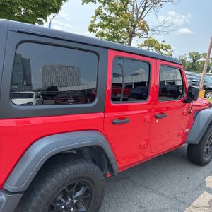 صورة 9 لـ 2018 JEEP WRANGLER UNLIMITED SPORT S
