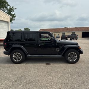 2019 JEEP WRANGLER UNLIMITED SAHARA — фото 10