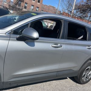 HYUNDAI SANTA FE SE - 4