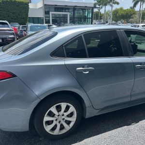 صورة 9 لـ 2021 Toyota COROLLA LE