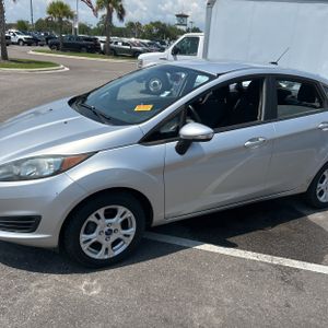 2016 FORD FIESTA SE — фото 2