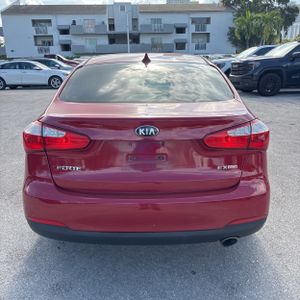 صورة 7 لـ 2015 KIA FORTE EX