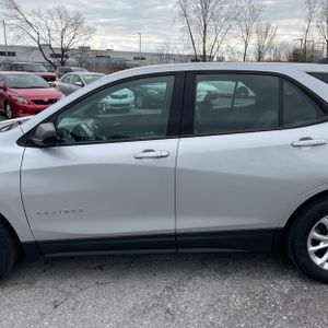 CHEVROLET EQUINOX LS - 4