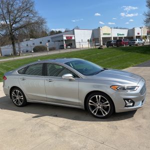 FORD FUSION TITANIUM - 10