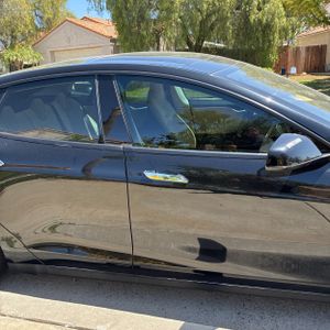 TESLA MODEL S BASE - 10
