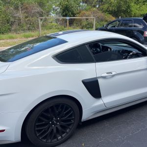 FORD MUSTANG GT PREMIUM - 9