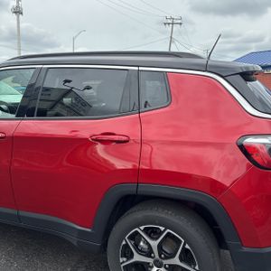 JEEP COMPASS LIMITED 4X4 - 6