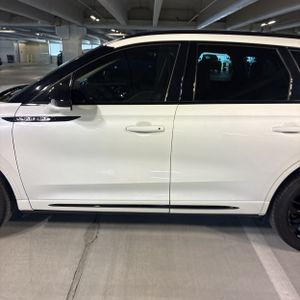 LINCOLN CORSAIR RESERVE - 4