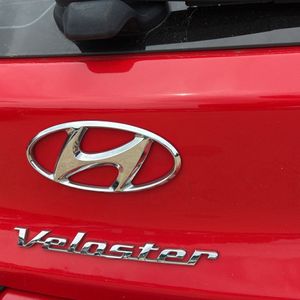 2019 Hyundai VELOSTER 2.0L — миниатюра 23