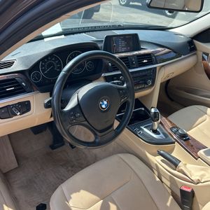 صورة مصغرة 37 لـ 2013 BMW 320I XDRIVE