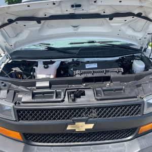 2022 Chevrolet EXPRESS 3500 — миниатюра 40