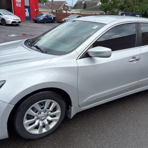 2016 Nissan ALTIMA 2.5 S photo 2
