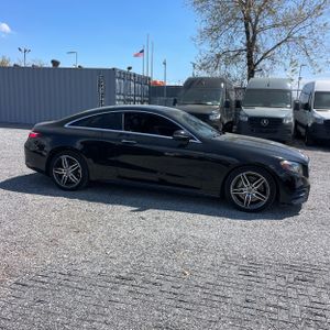 MERCEDES-BENZ E-CLASS - 10