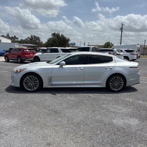 صورة 3 لـ 2018 KIA STINGER BASE