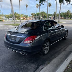 Mercedes-Benz C 300 4MATIC - 8