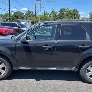 FORD ESCAPE XLT - 4
