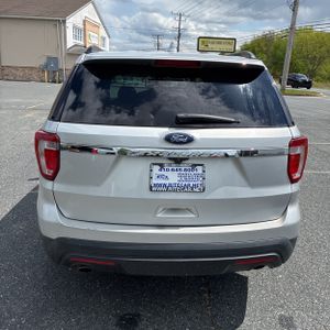 FORD EXPLORER BASE - 6