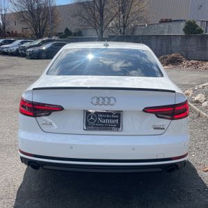 AUDI A4 2.0T PREMIUM - 7