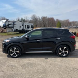 HYUNDAI TUCSON LIMITED - 3