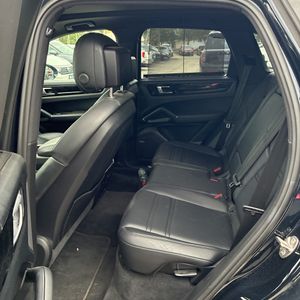 صورة مصغرة 33 لـ 2019 Porsche CAYENNE BASE